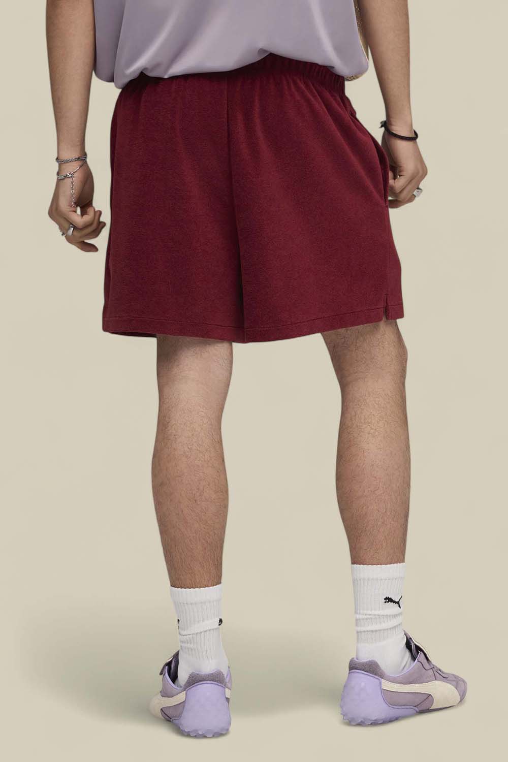 תמונת דוגמן אחורית של מכנסיים קצרים פומה X פנטי