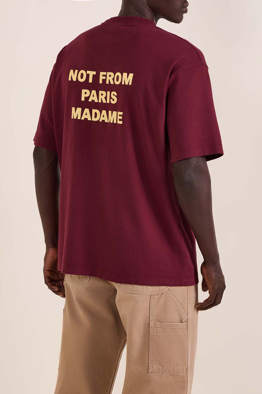 תמונת תקריב דוגמן של חולצת טי