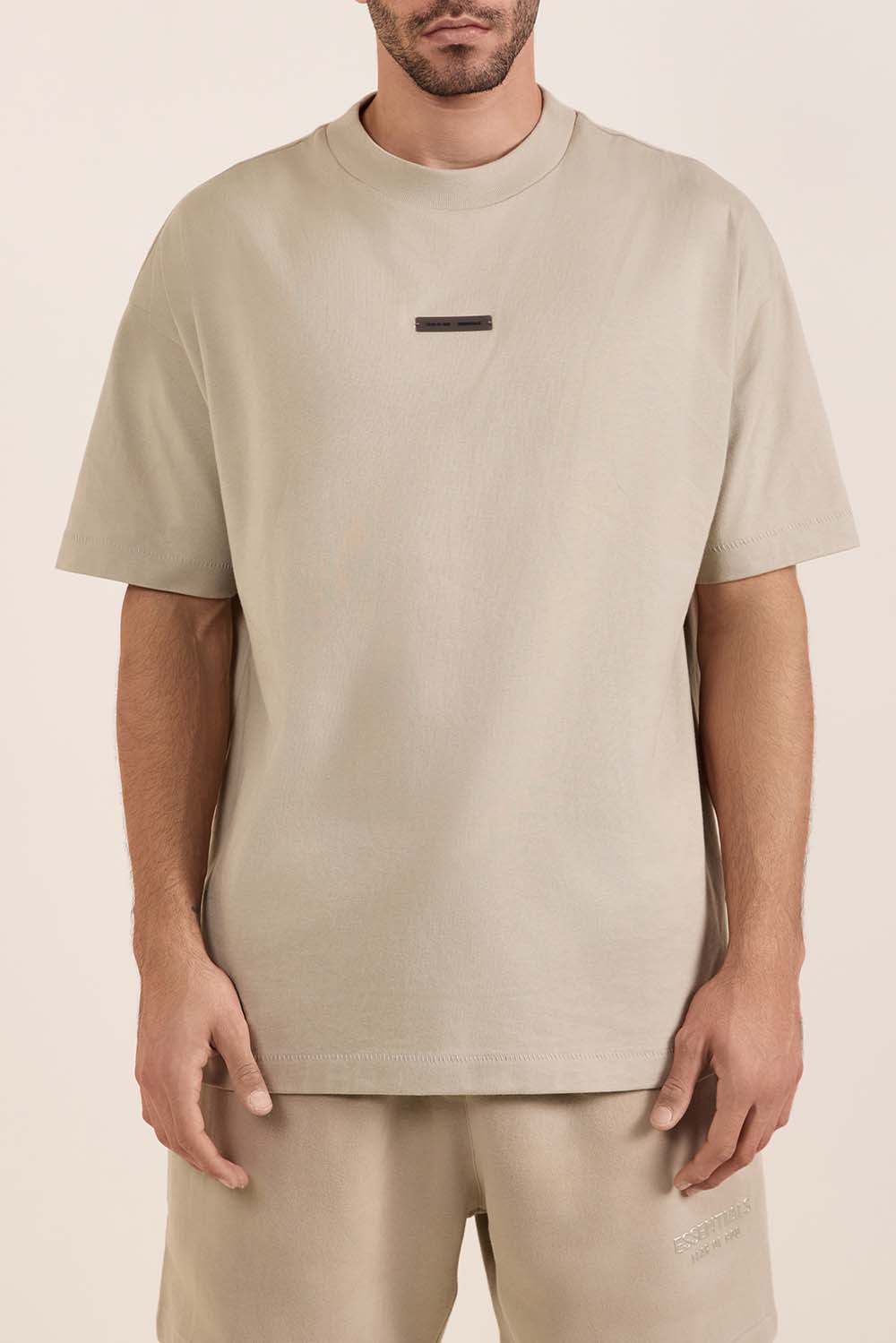 תמונת דוגמן קידמית של חולצת טי