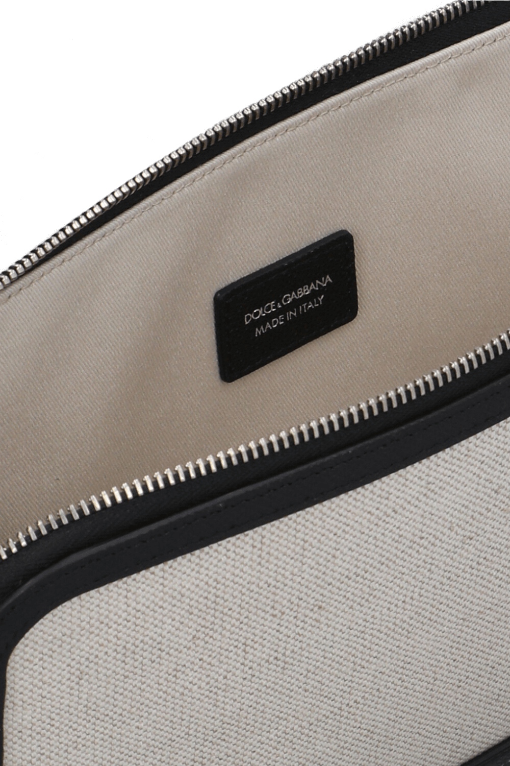 תמונת פנים של תיק קאלץ'