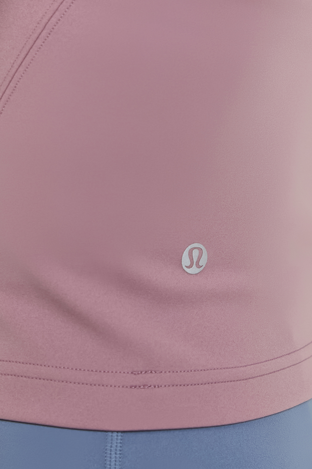 תמונת תקריב דוגמן של Glow Up Tank Top