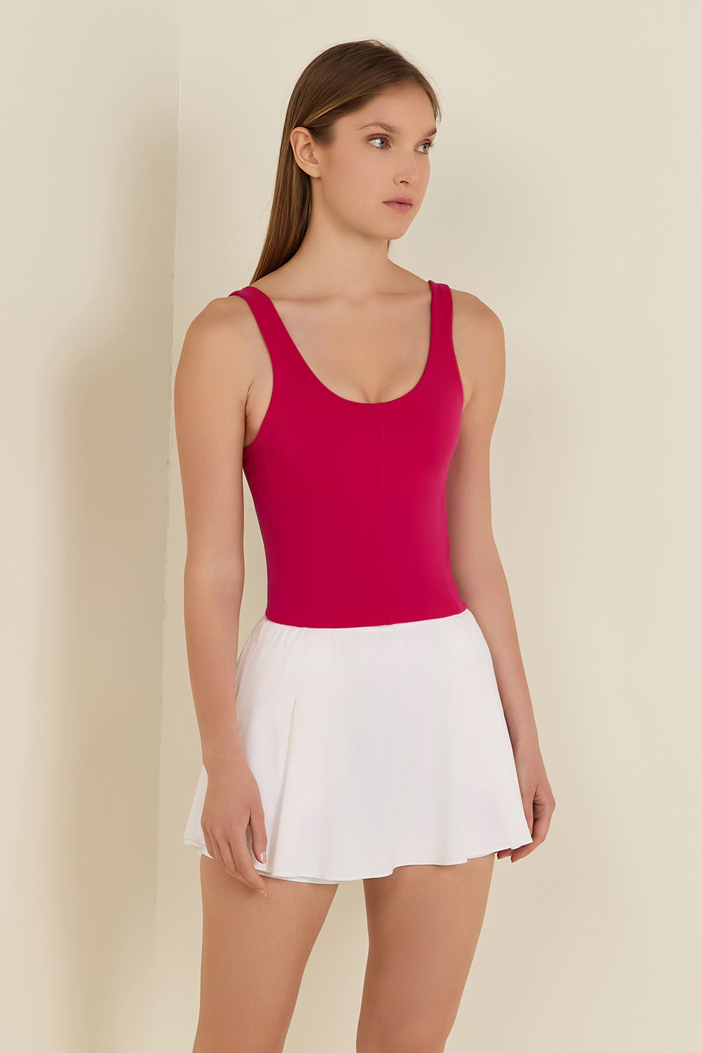 תמונת דוגמן קידמית של Wi24 Smoothing Train Tank Core B/C Cup