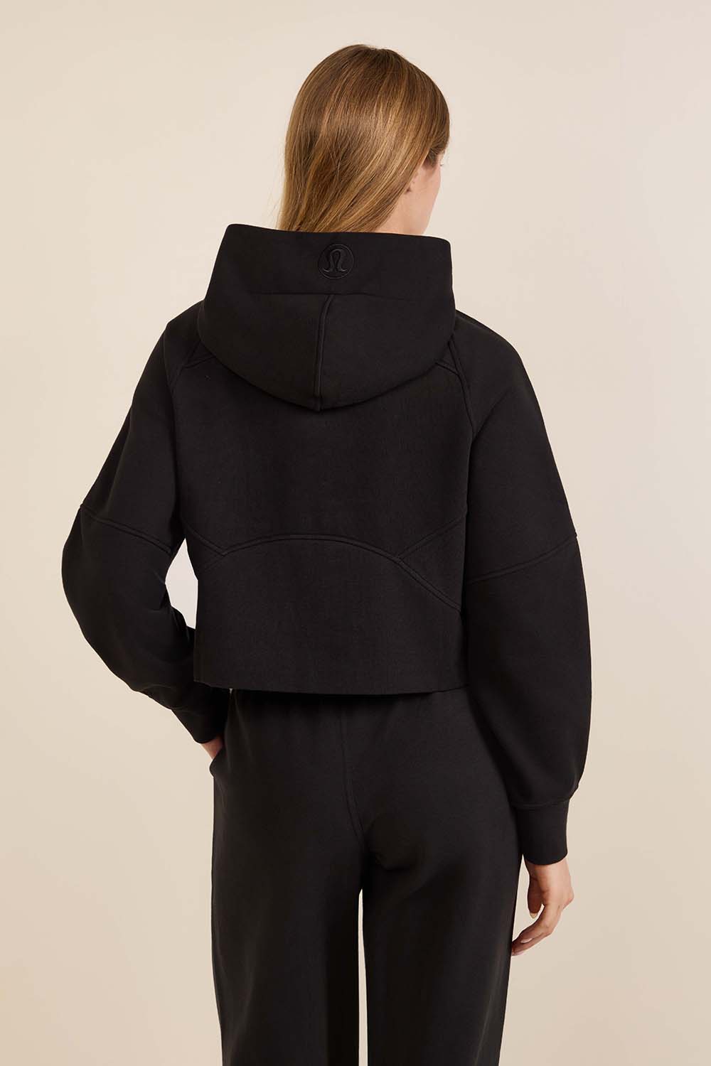 תמונת דוגמן אחורית של Scuba Oversized Half-Zip Hoodie