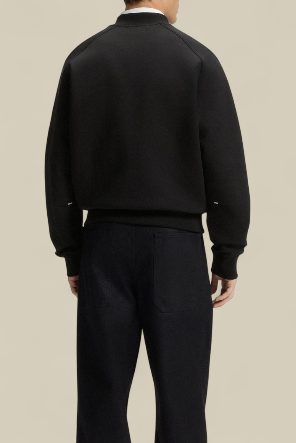 תמונת דוגמן אחורית של ז'קט בומבר אוברסייז