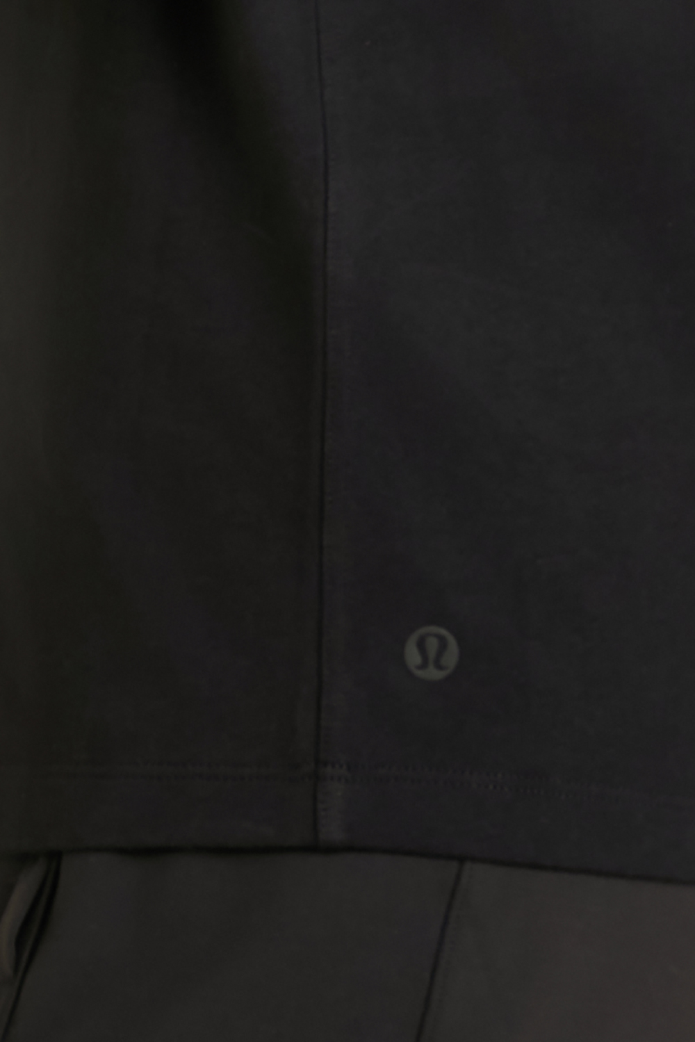 תמונת תקריב דוגמן של All Yours Heavyweight Long-Sleeve Shirt