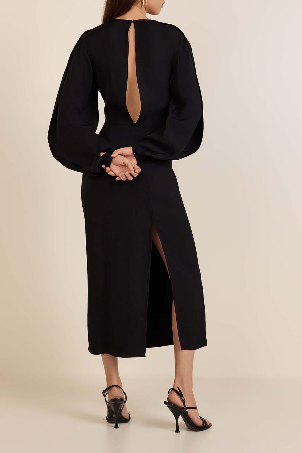 תמונת דוגמן אחורית של שמלת מידי