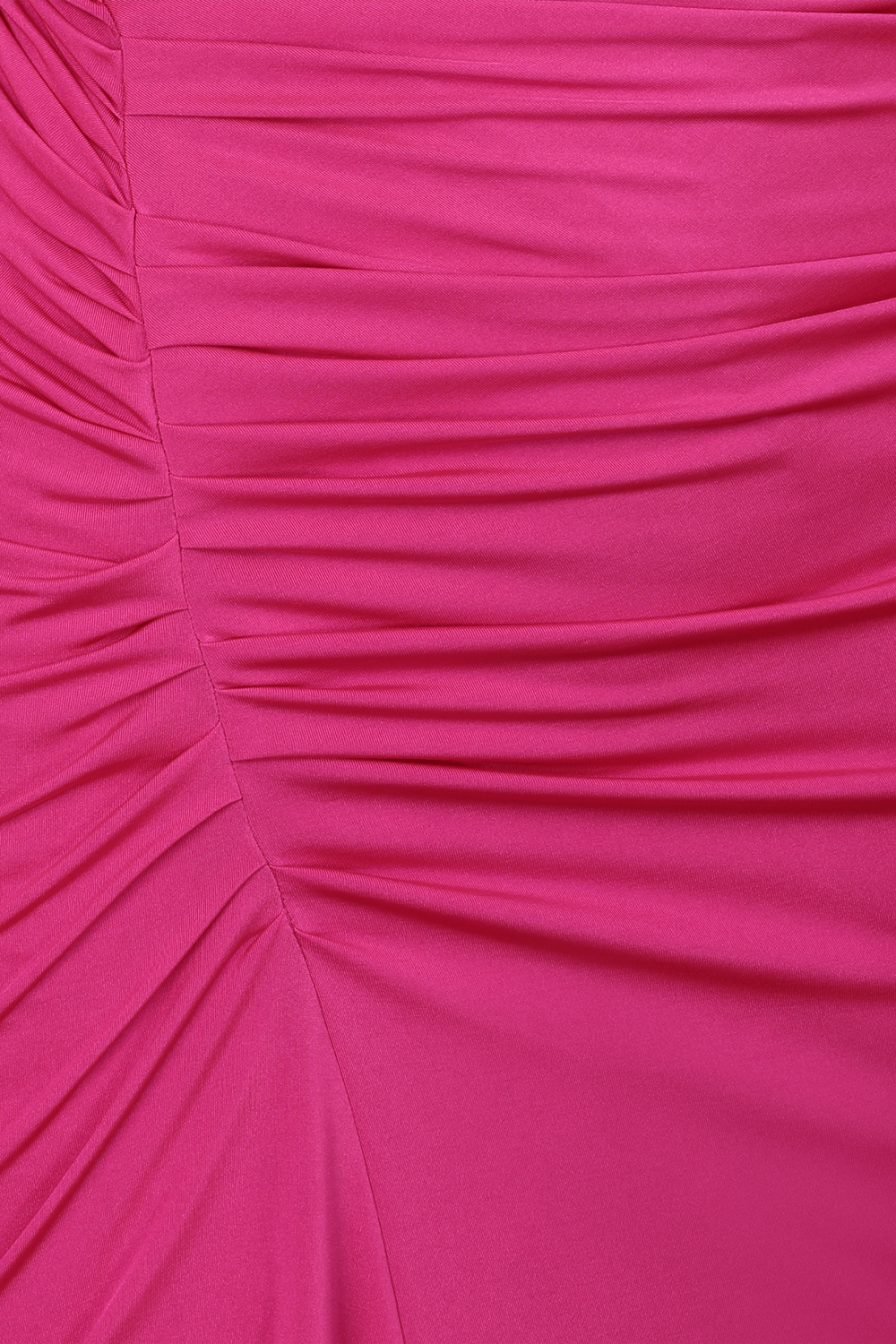 תמונת תקריב של שמלת מקסי א-סימטרית