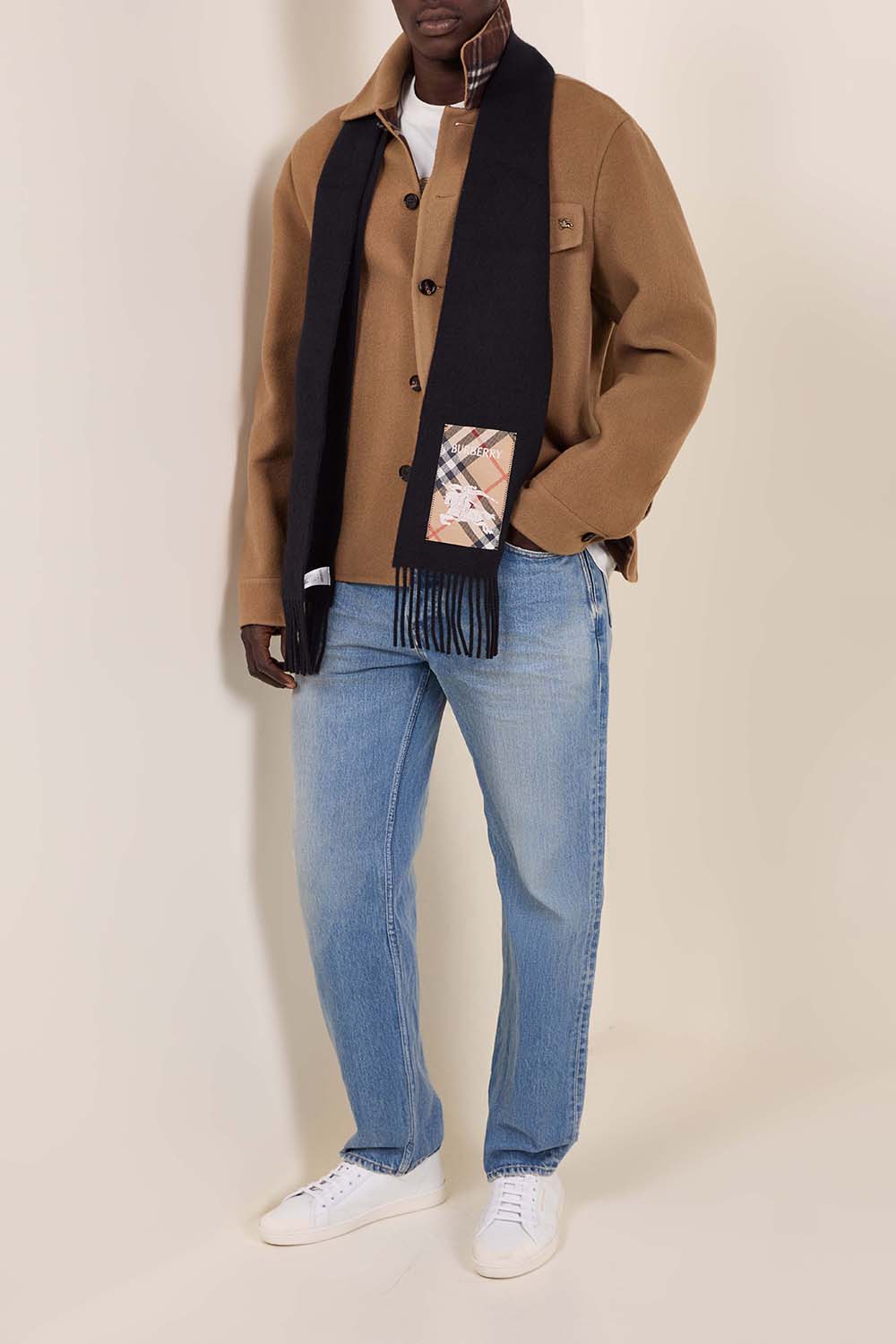 תמונת דוגמן קידמית של צעיף קשמיר