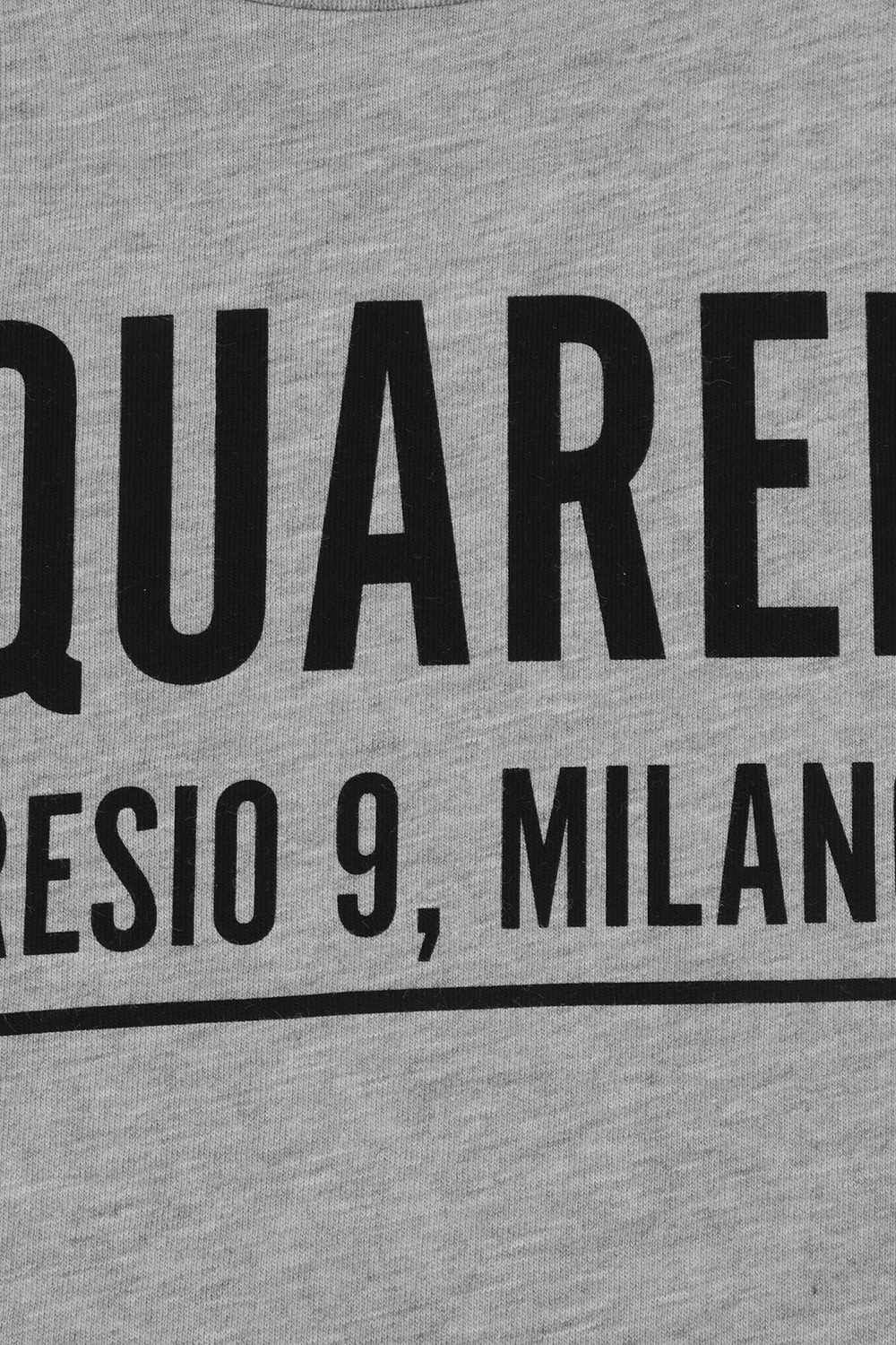 תמונה אחורית של חולצות לוגו טי - גילאי 4-16