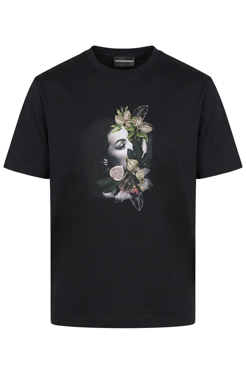 תמונה קידמית של חולצת טי עם הדפס