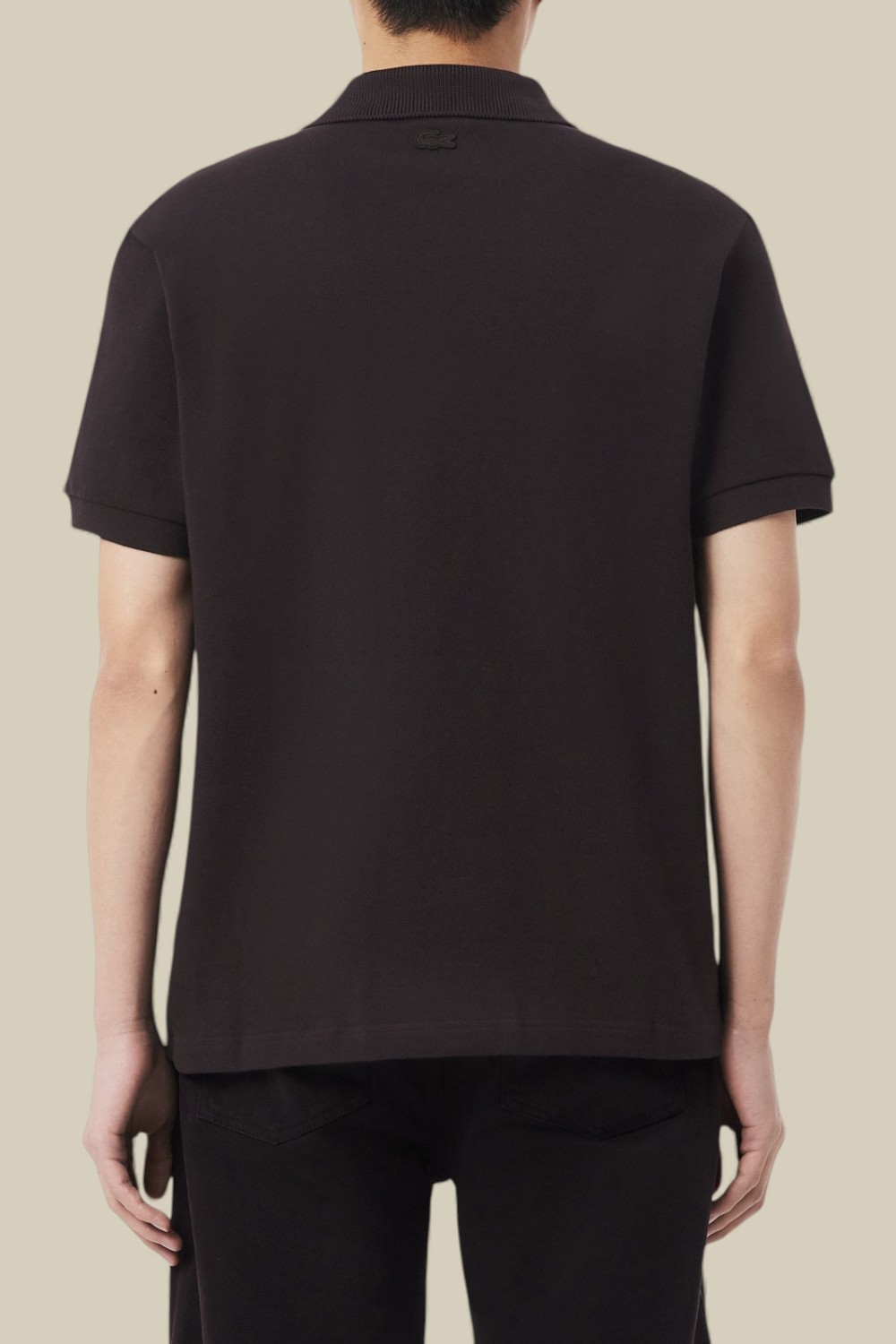 תמונת דוגמן אחורית של PRE LINE חולצת פולו