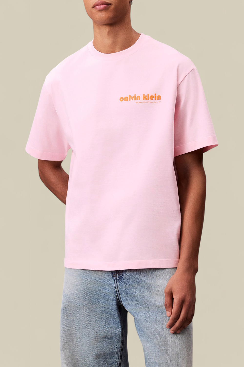 תמונת דוגמן קידמית של חולצת טי