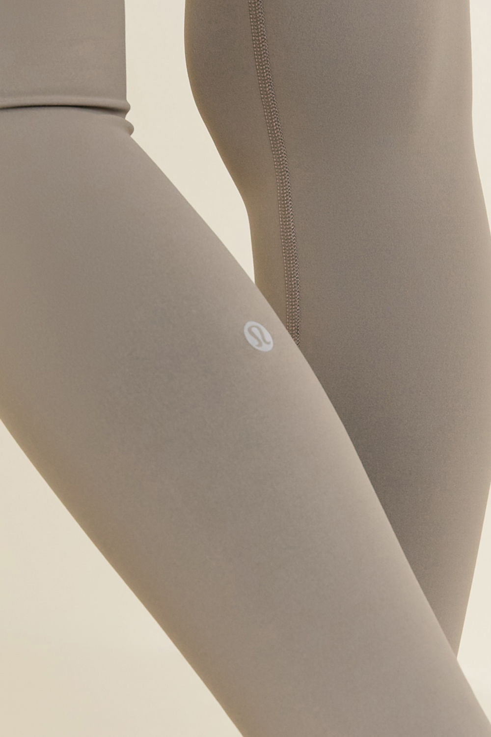 תמונת תקריב דוגמן של Wunder Train HR Tight 25