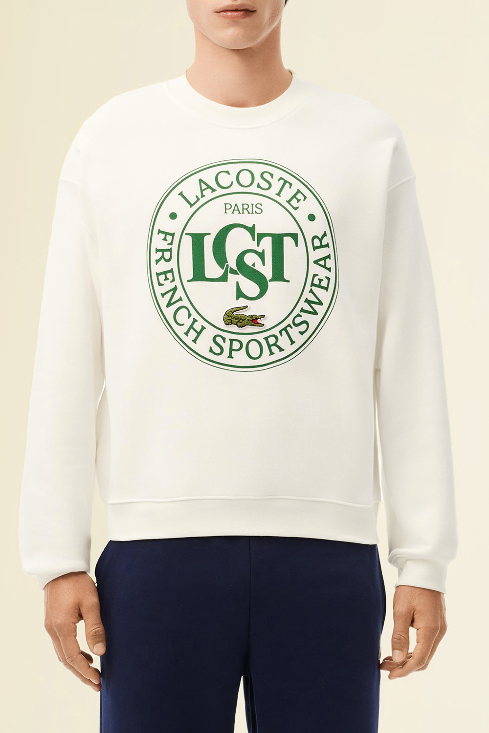 תמונת דוגמן קידמית של סווטשירט עם צווארון מעוגל