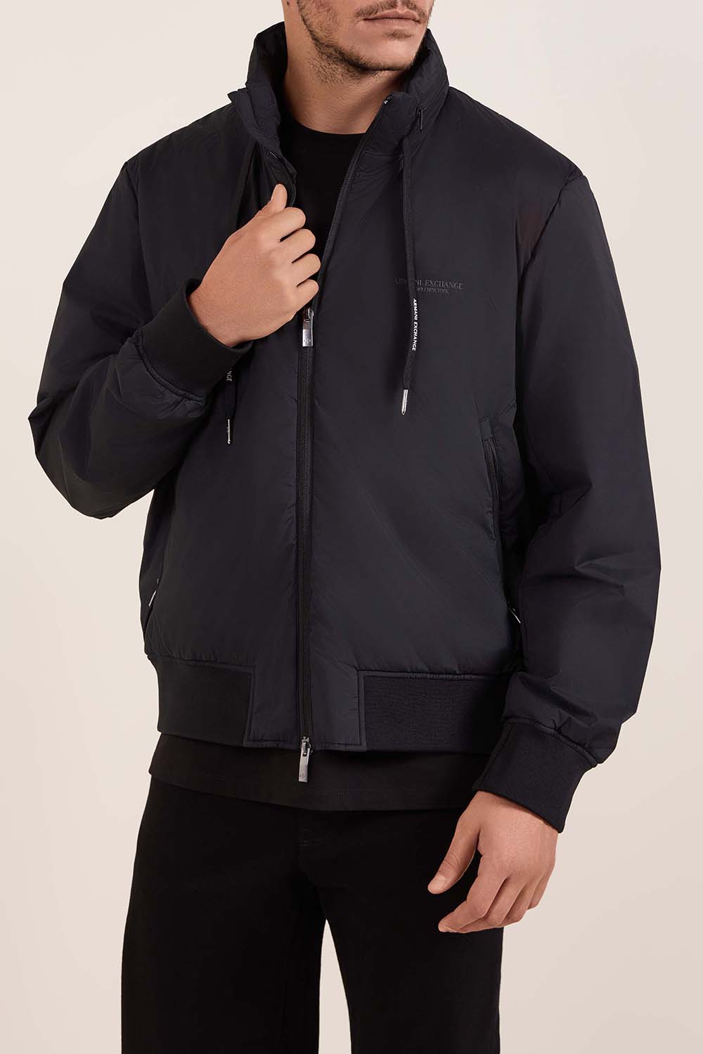 תמונת דוגמן קידמית של מעיל פוף