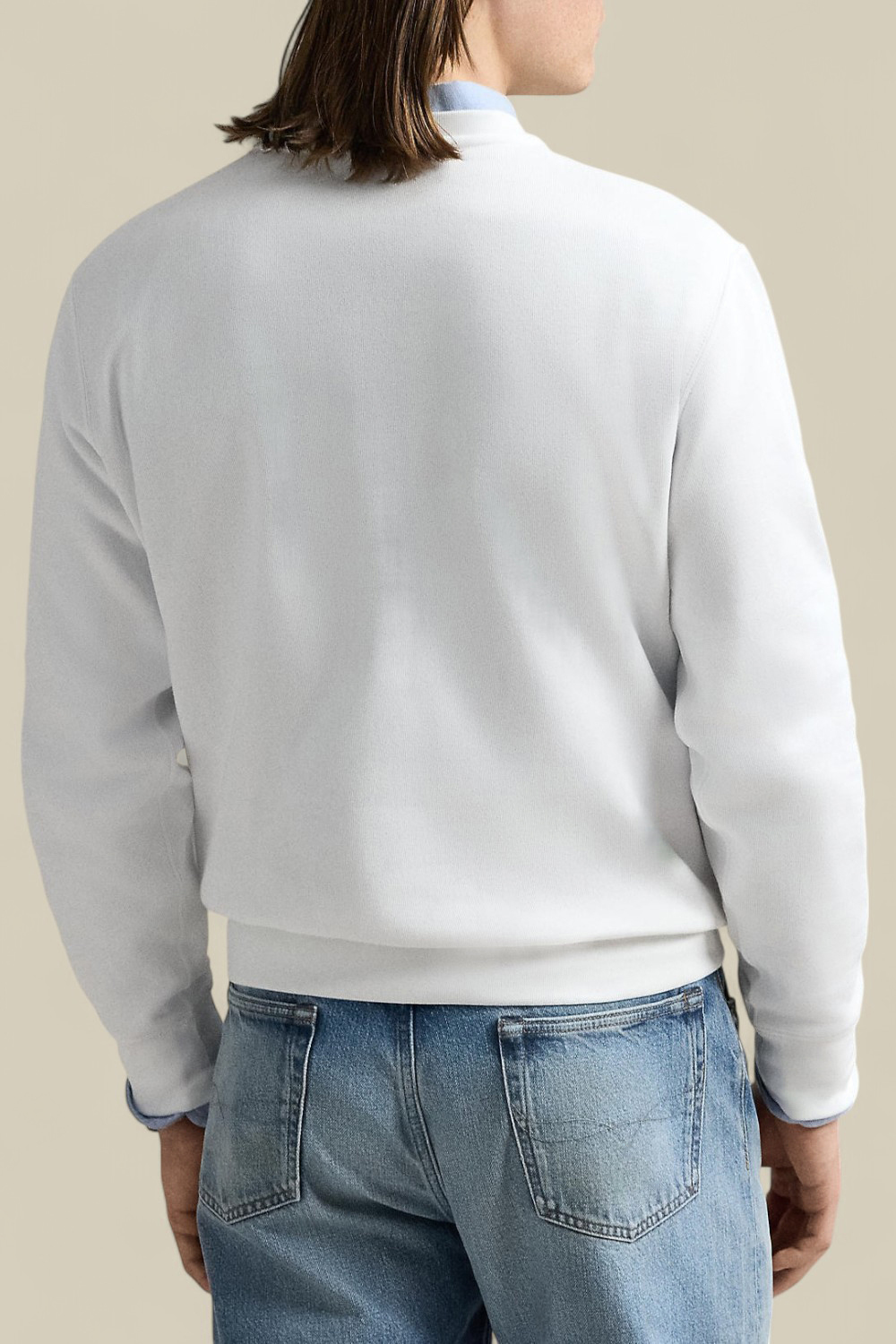 תמונת דוגמן אחורית של סווטשירט דובי