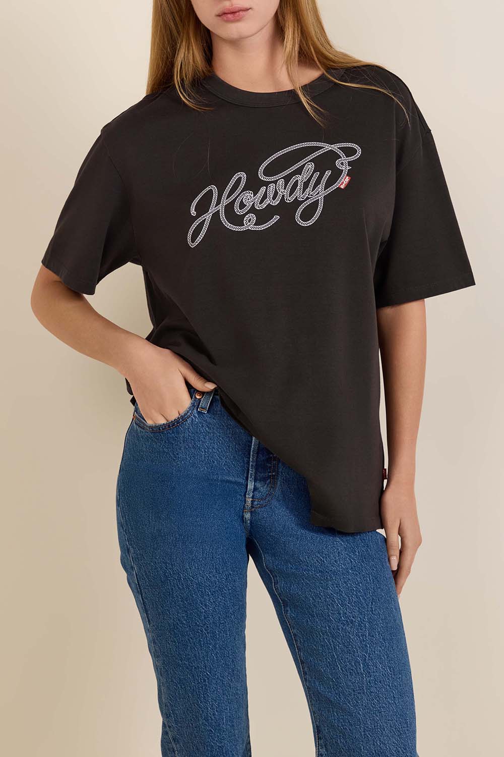 תמונת דוגמן קידמית של חולצת טי