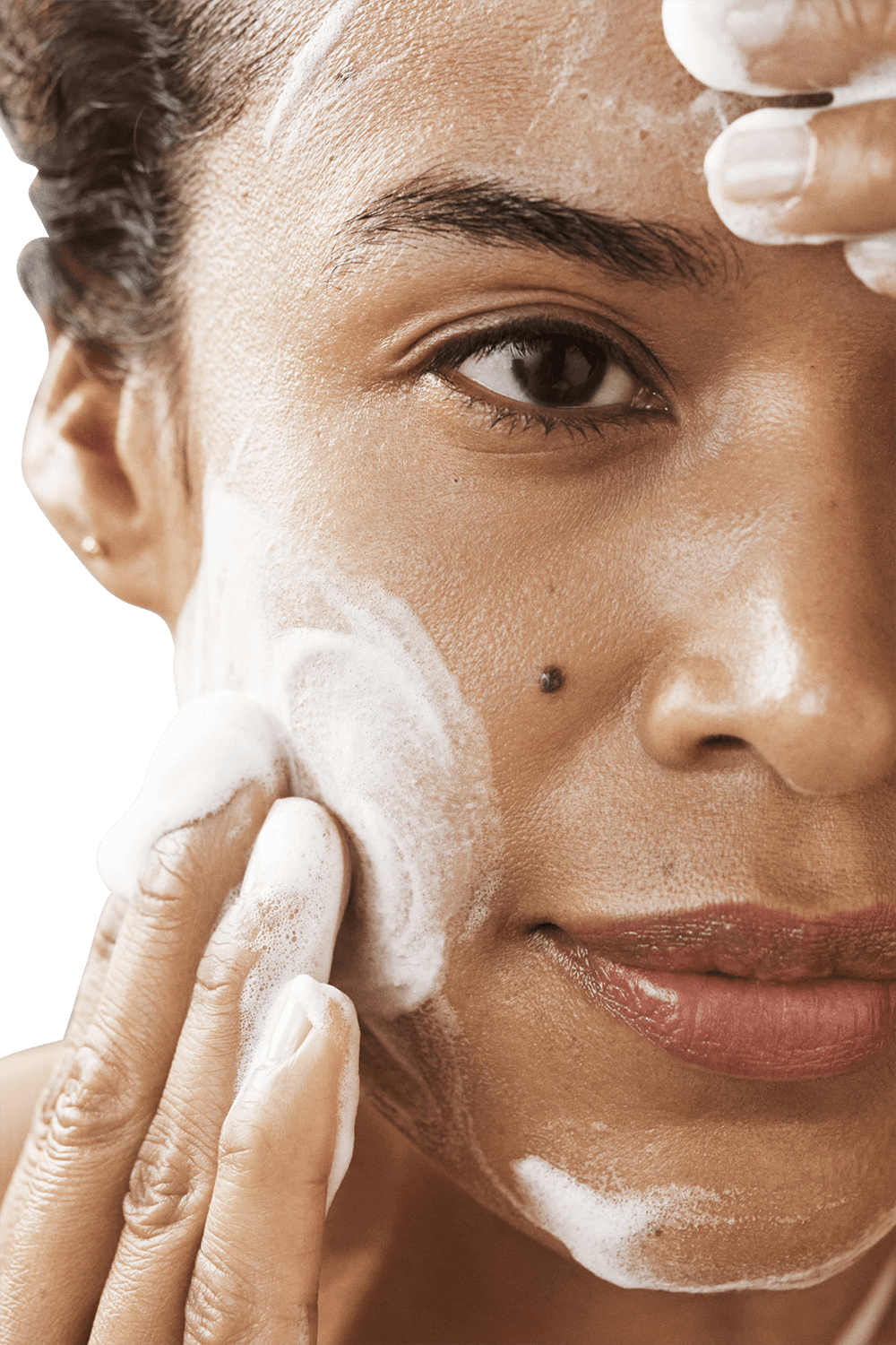 תמונת פנים של The Essence Foaming Cleanser 30 ml