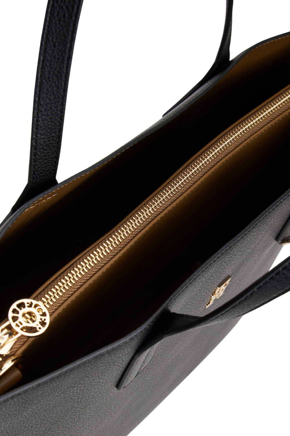 תמונת פנים של תיק כתף טוט