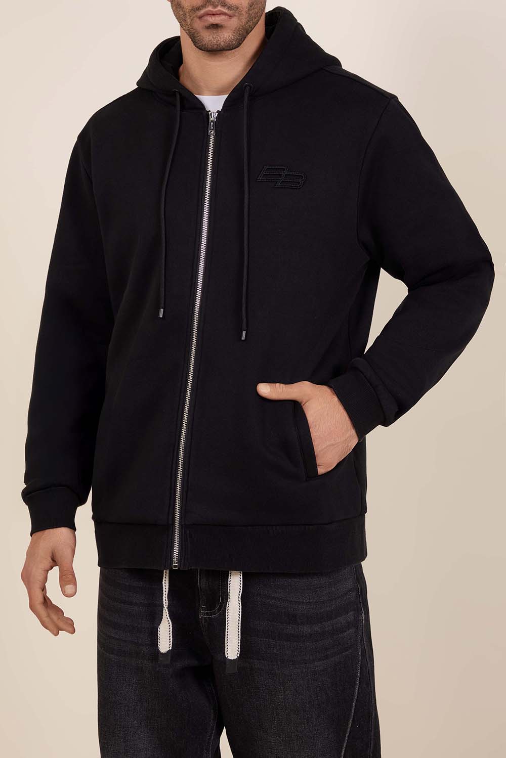 תמונת דוגמן קידמית של סווטשירט קפוצ'ון