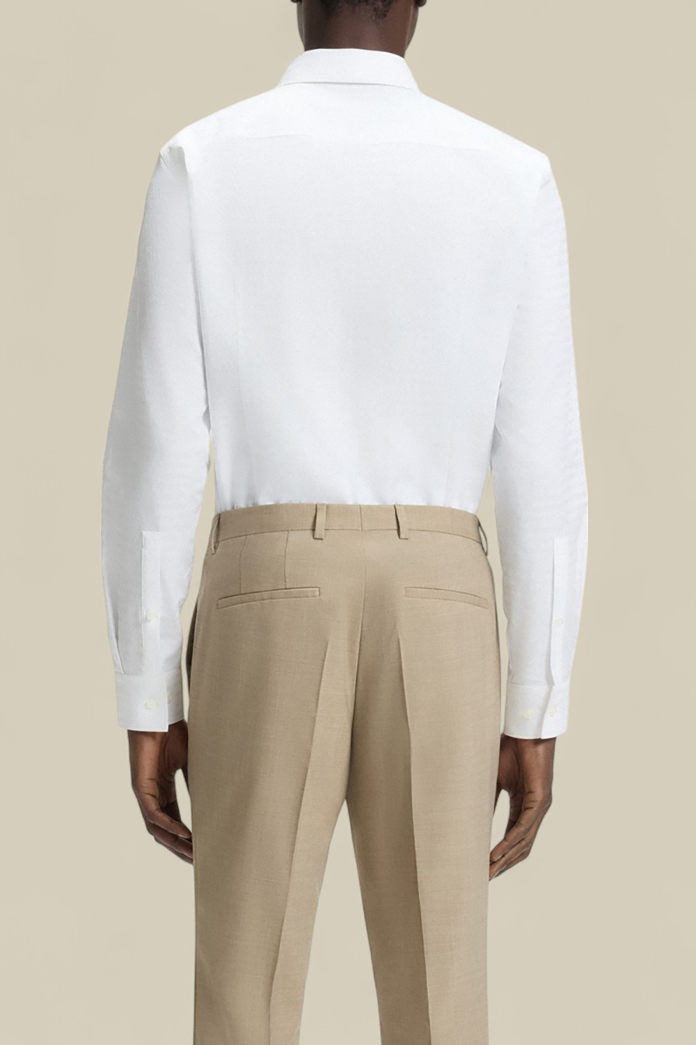 תמונת דוגמן אחורית של חולצת מכופתרת