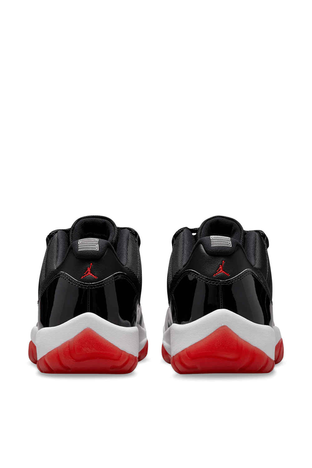 תמונה אחורית של נעלי סניקרס אייר ג'ורדן 11 רטרו