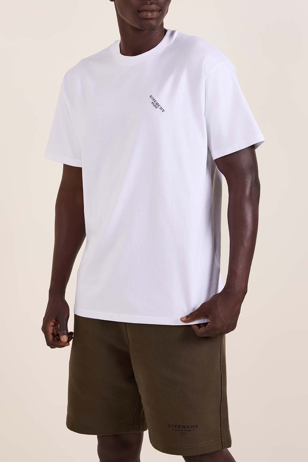 תמונת דוגמן קידמית של חולצת טי