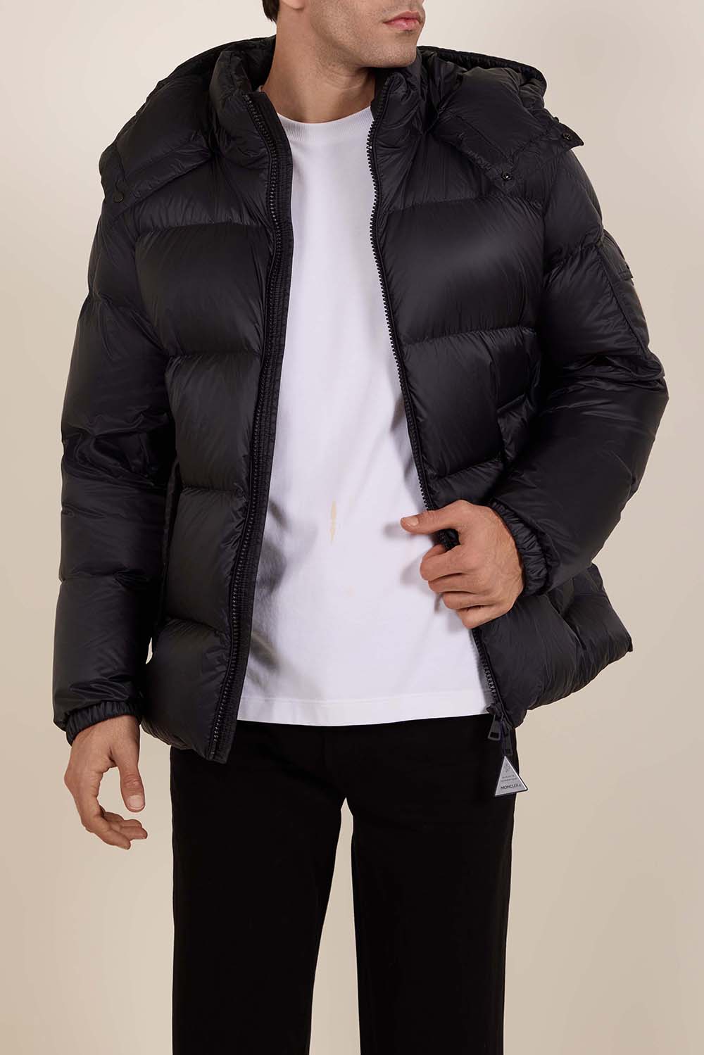 תמונת דוגמן קידמית של מעיל פוך