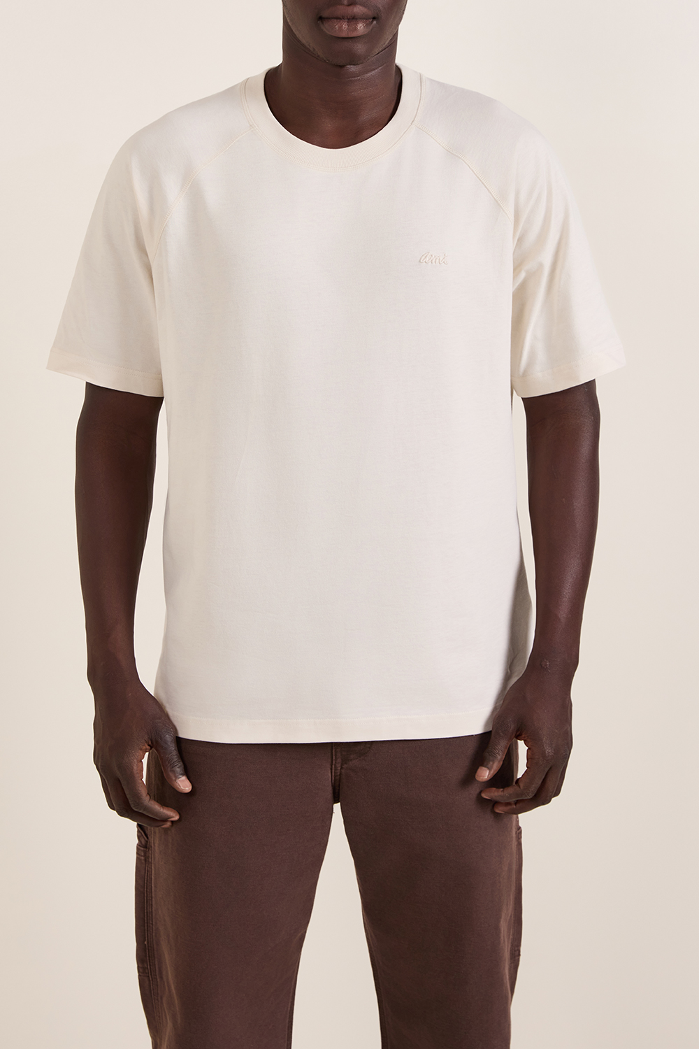 תמונת דוגמן קידמית של חולצת טי