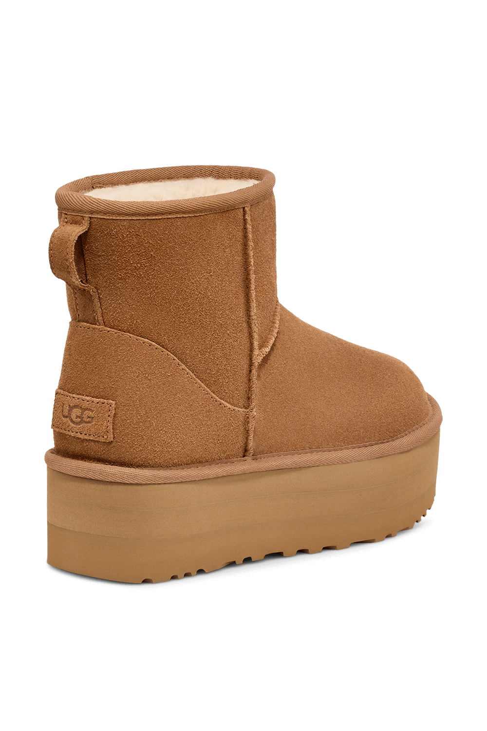 תמונת תקריב של מגפוני קלאסיק מיני עם עקב פלטפורמה