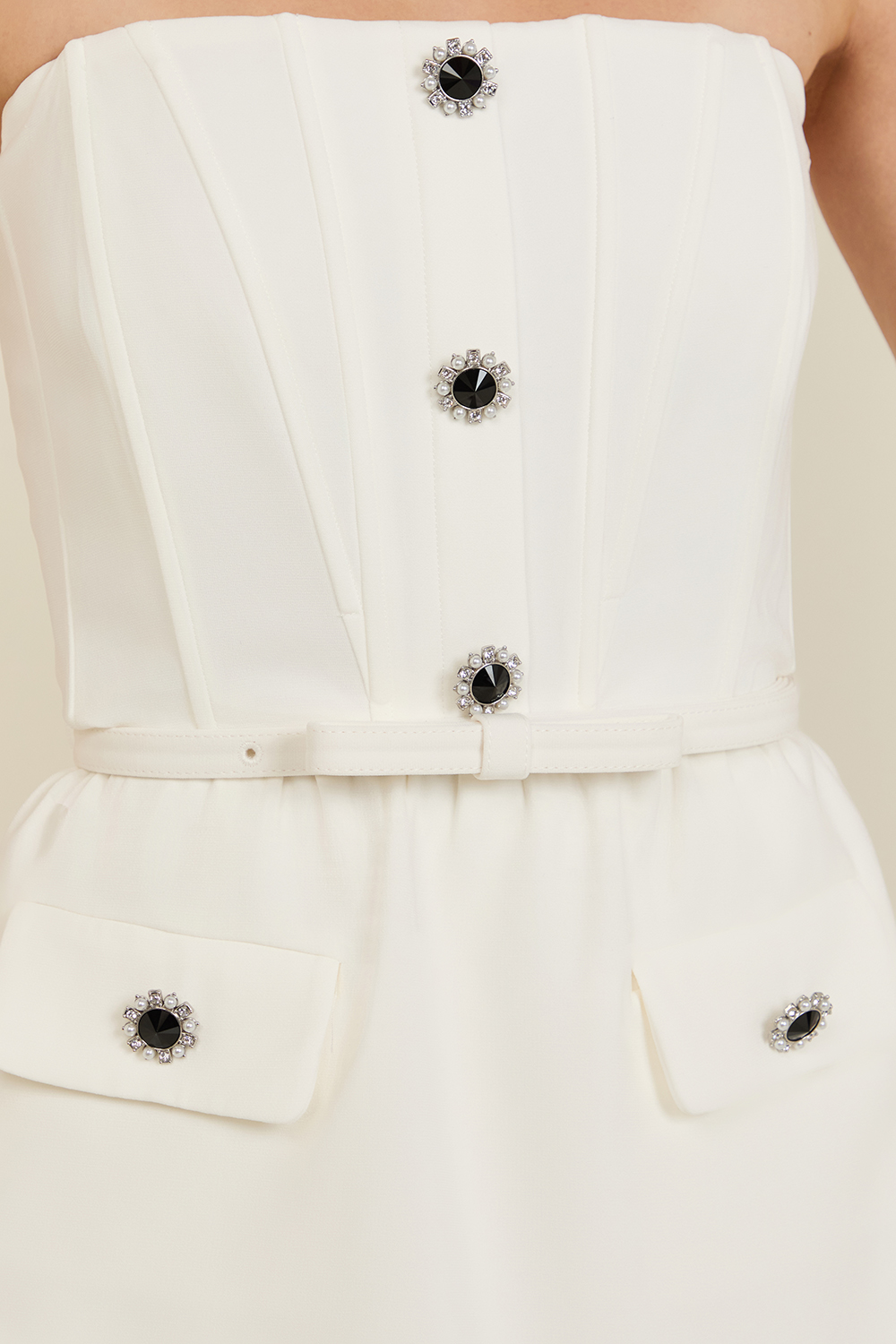 תמונת תקריב דוגמן של אוברול פפלום