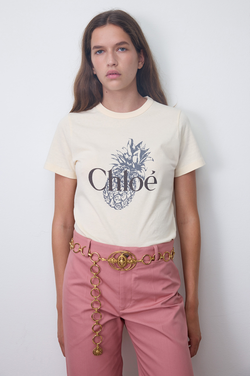 תמונת דוגמן קידמית של חולצת טי