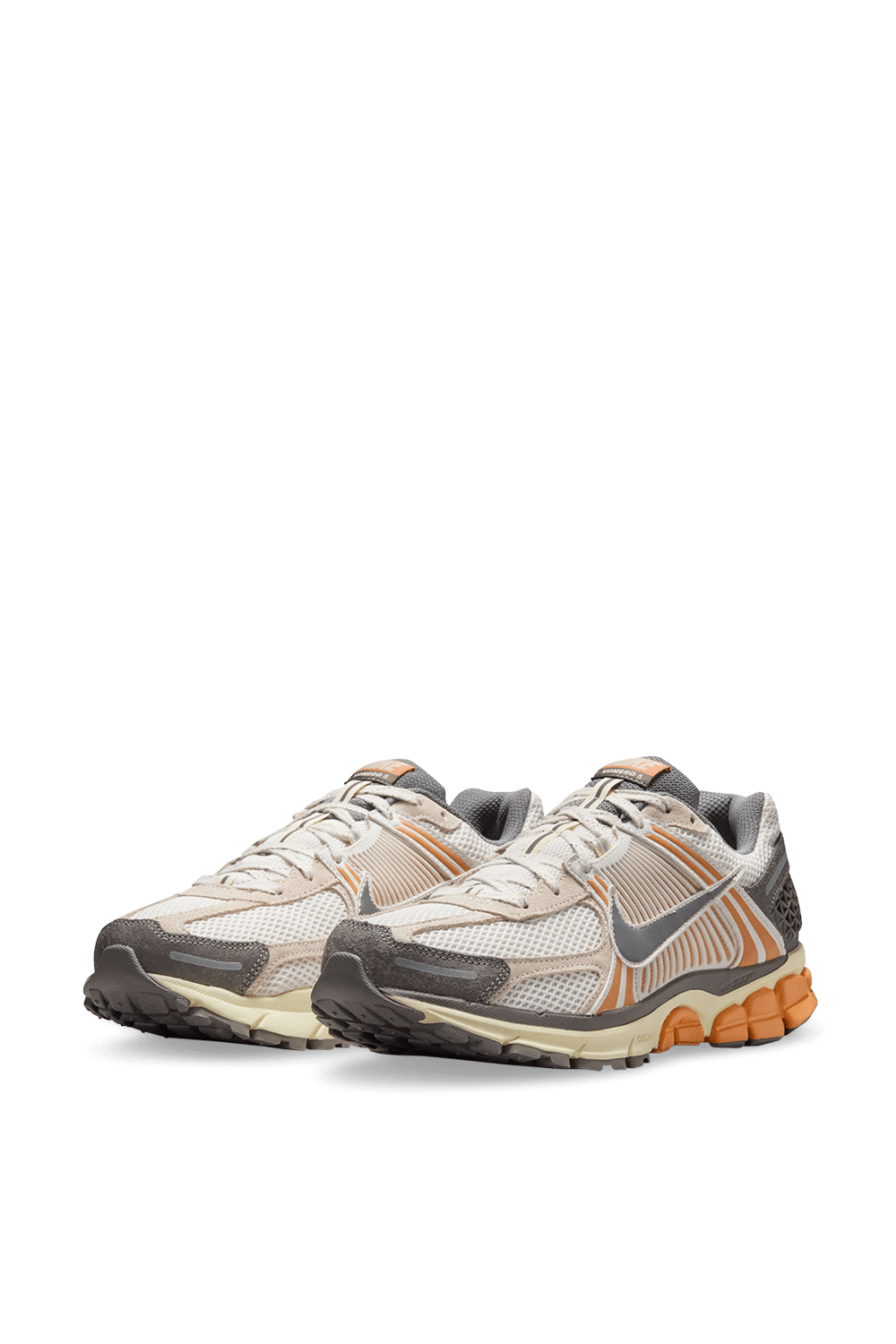 נעלי סניקרס זום וומרו 5