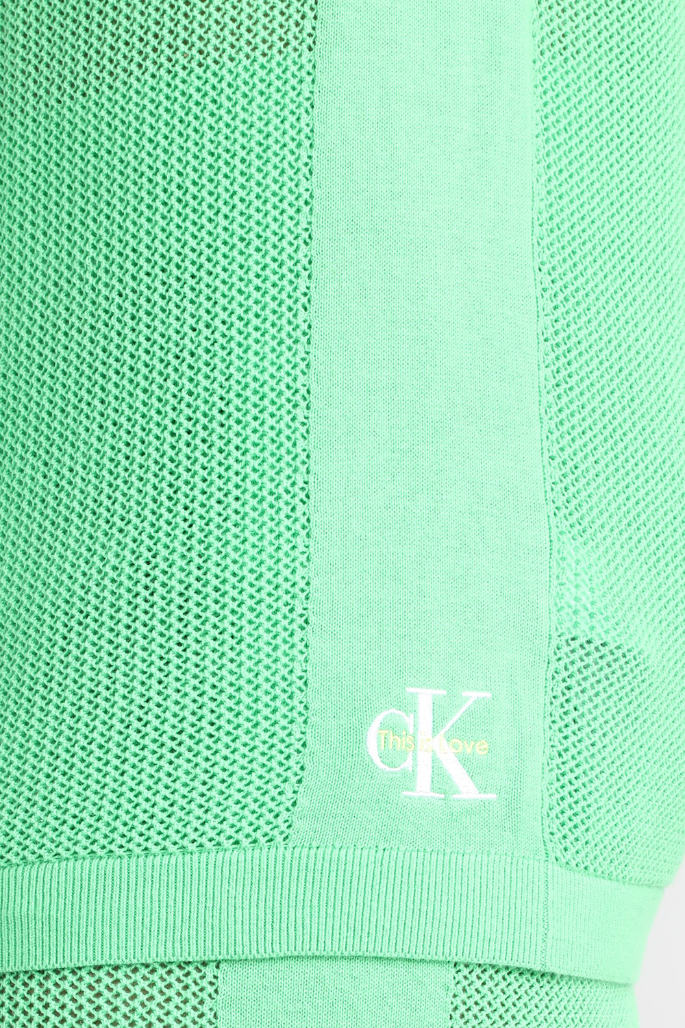 תמונת תקריב דוגמן של גופיית קרושה 