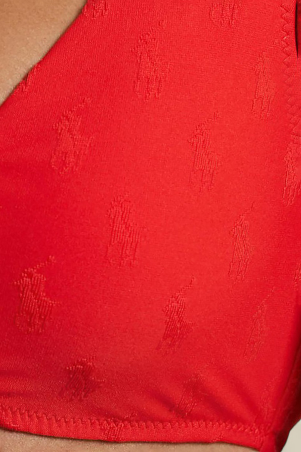 תמונת תקריב דוגמן של חזיית בגד ים ברלט