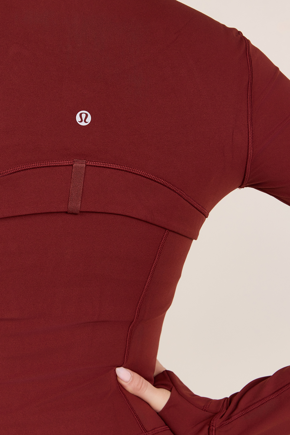 תמונת תקריב דוגמן של Define™ Cropped Jacket *Nulu