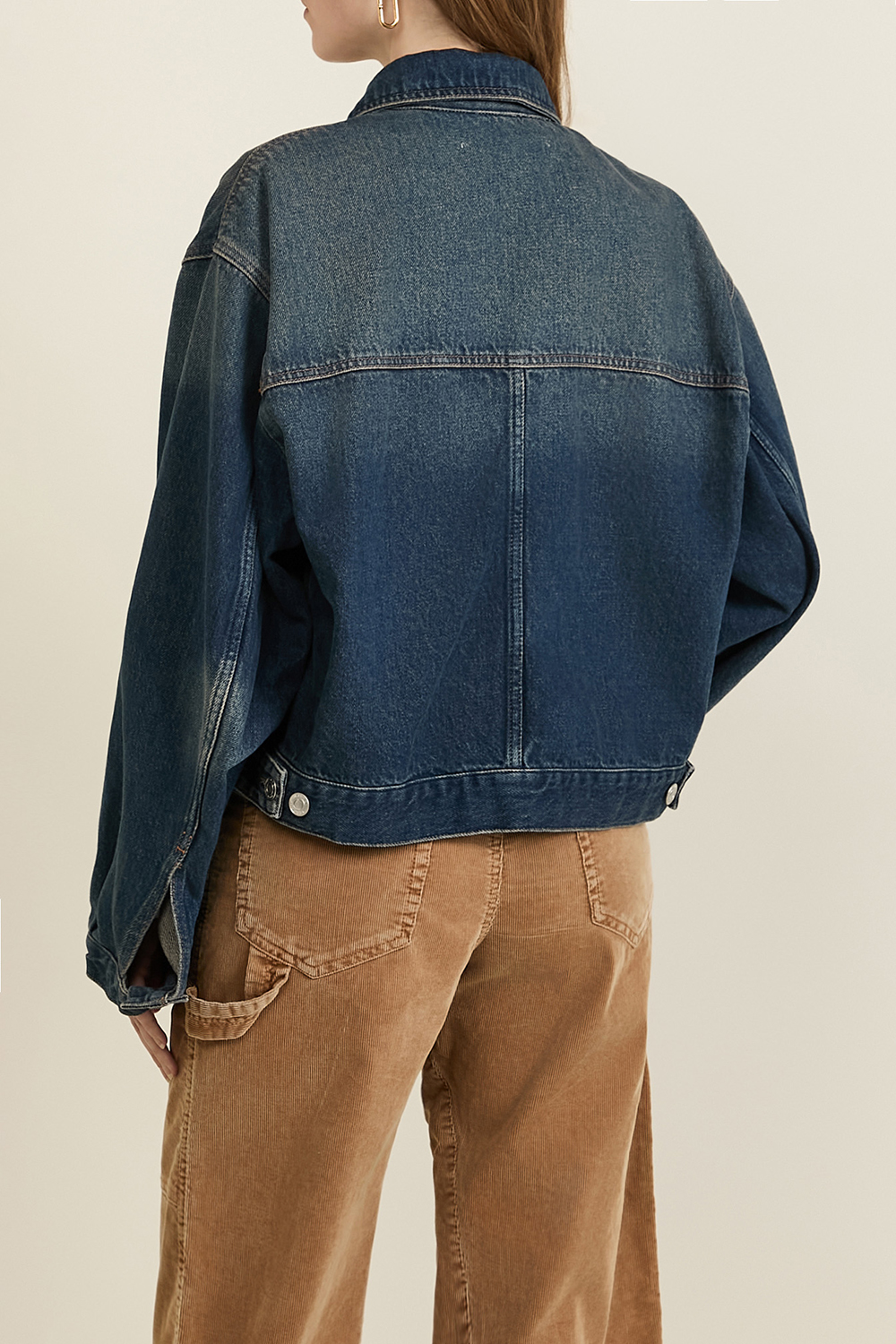 תמונת דוגמן אחורית של ז'קט ג'ינס ג'וזפין