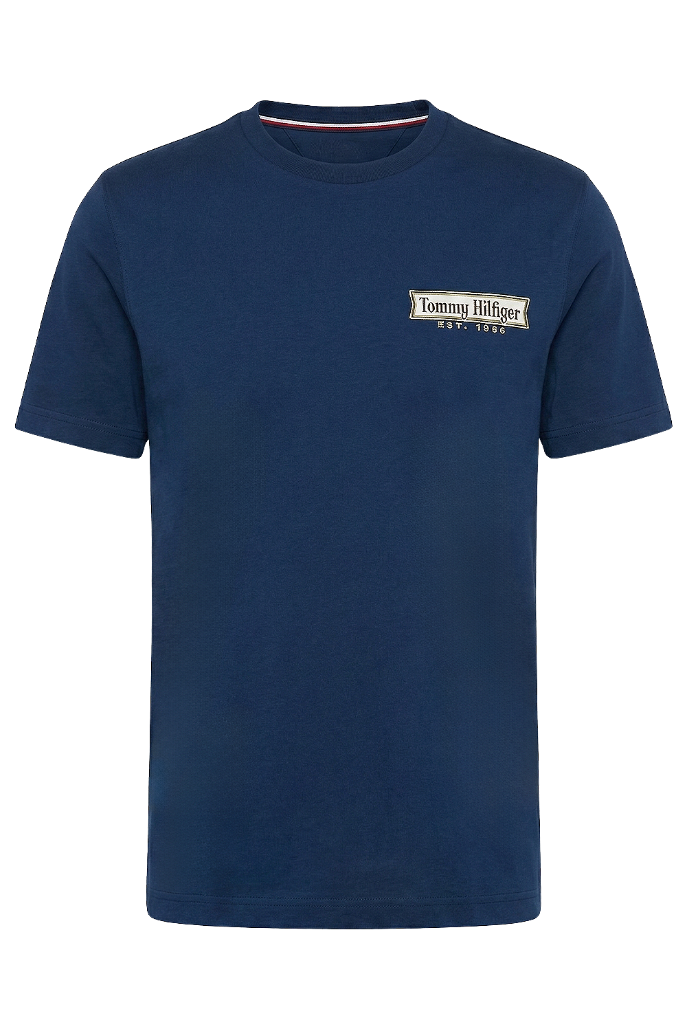 תמונה קידמית של חולצת טי