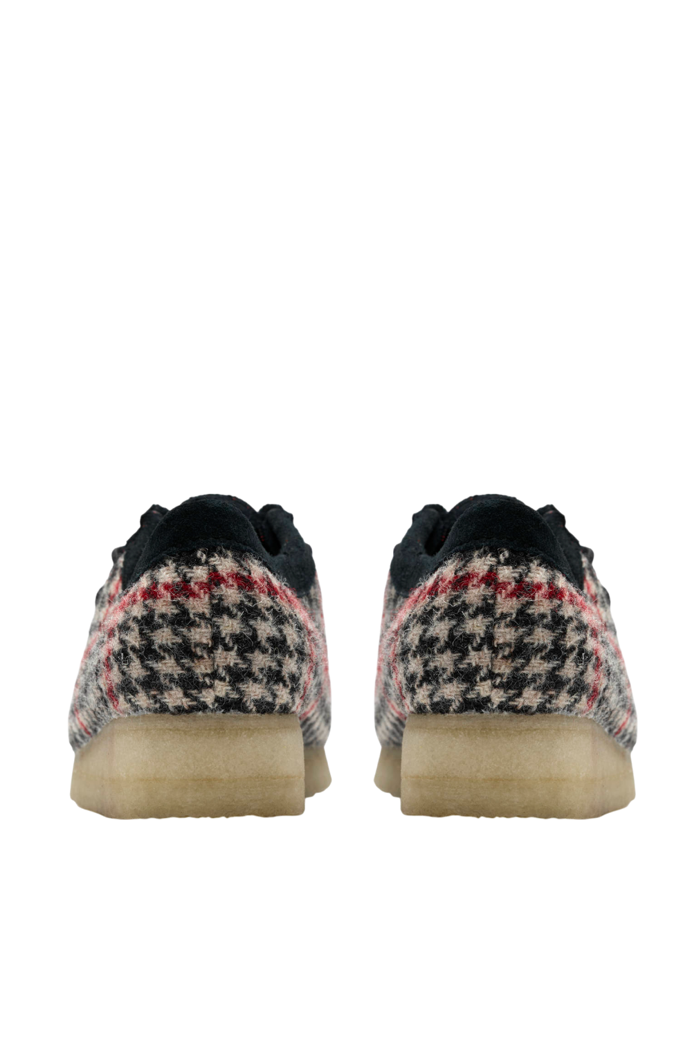 תמונת תקריב של נעלי מוקסינים האריס