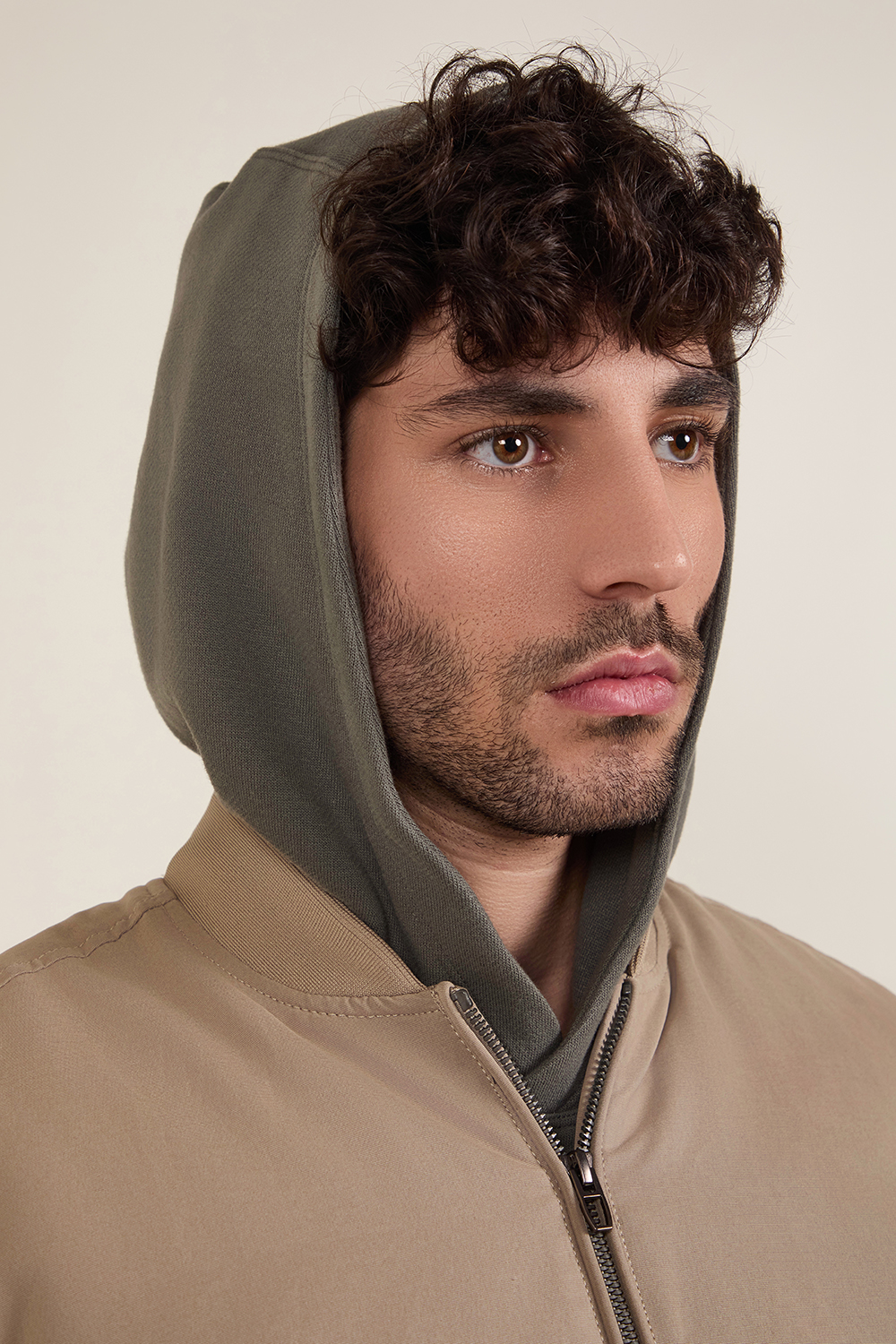 תמונת תקריב דוגמן של Insulated Cotton-Blend Bomber Jacket