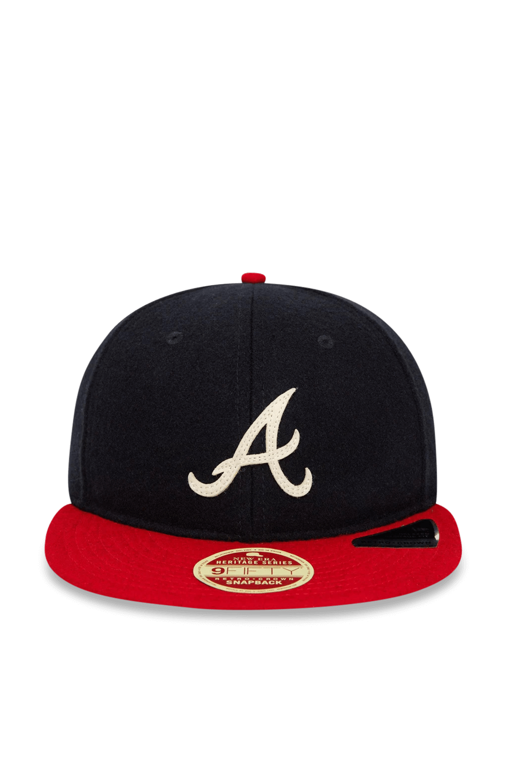 תמונה קידמית של כובע מצחייה