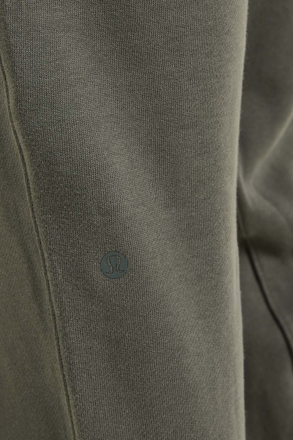 תמונת תקריב דוגמן של Steady State Jogger *Regular