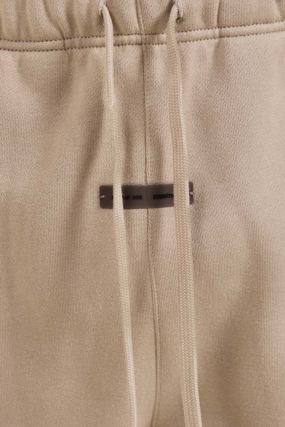 תמונת דוגמן אחורית של מכנסי טרנינג