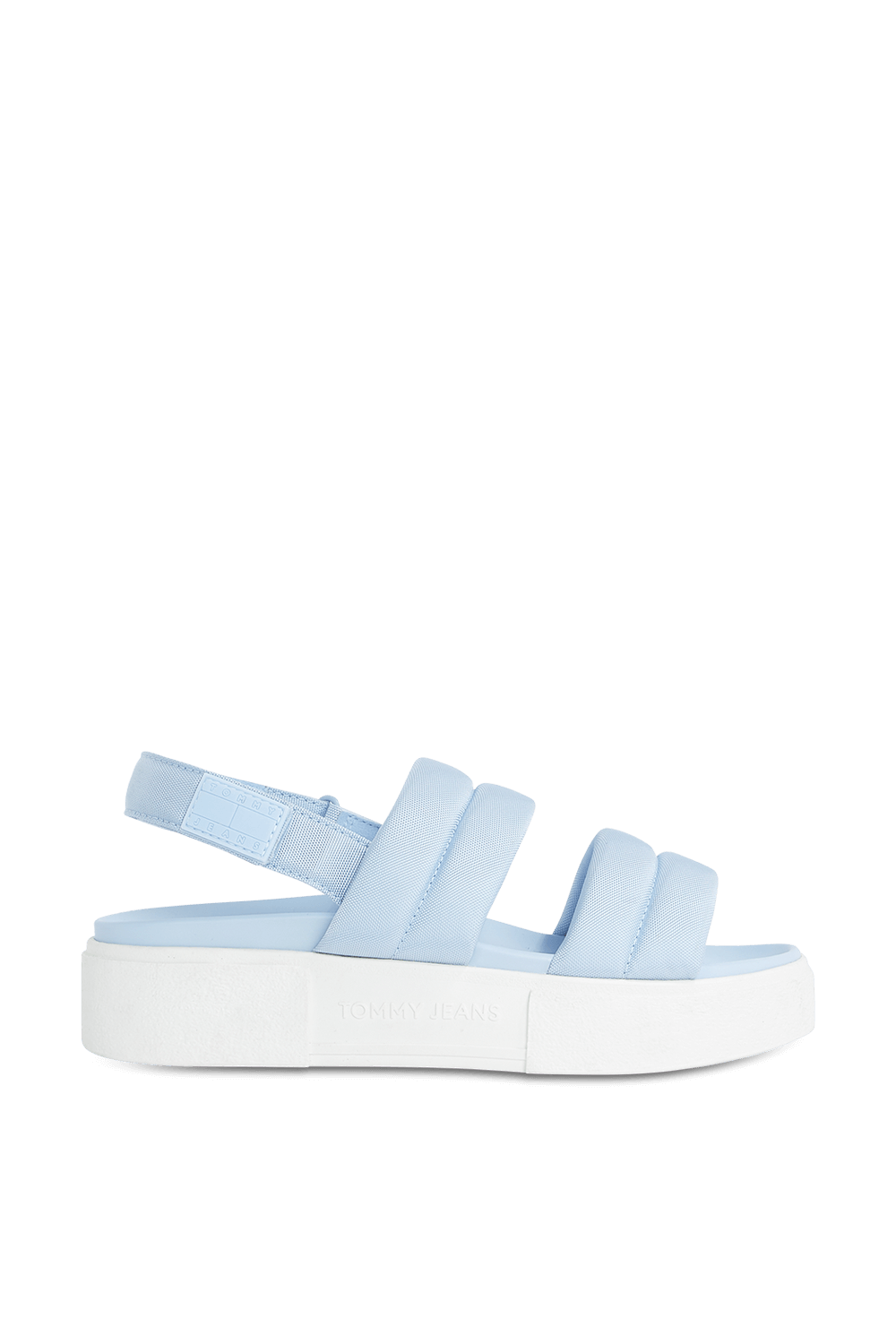 תמונה קידמית של סנדלי פלטפורמה