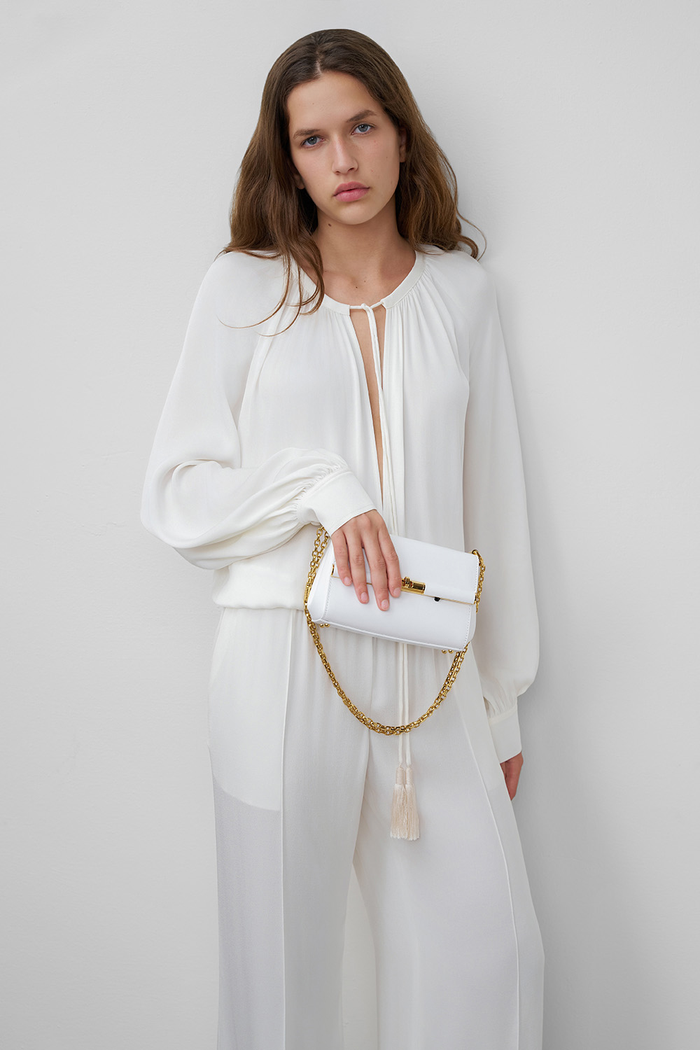 תמונת תקריב דוגמן של אוברול