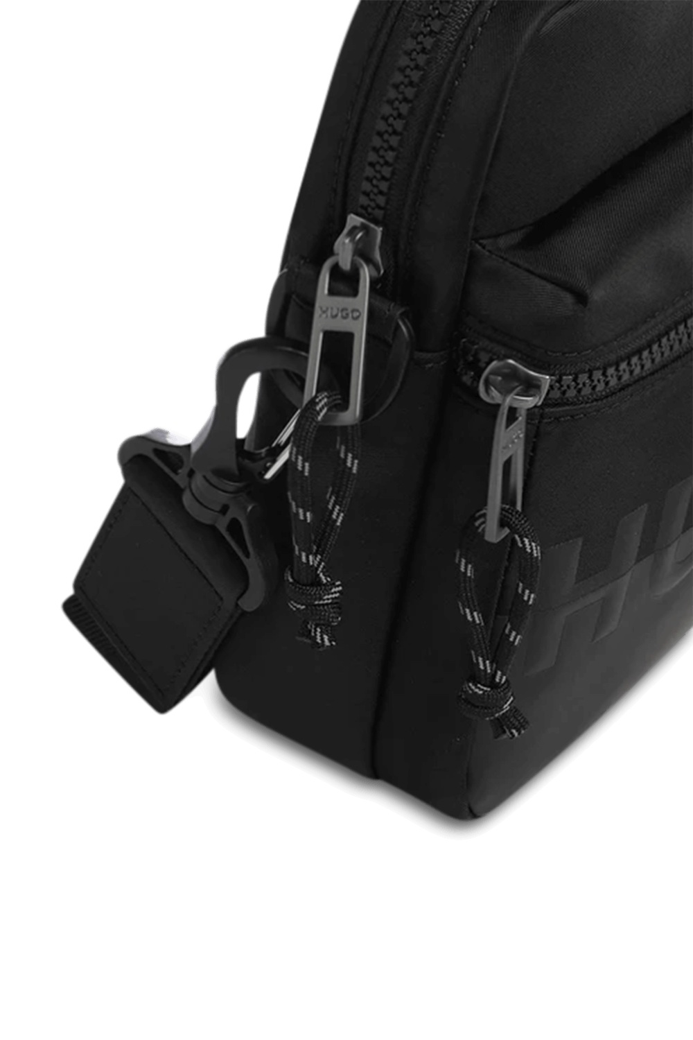 תמונת תקריב של תיק קרוסבודי