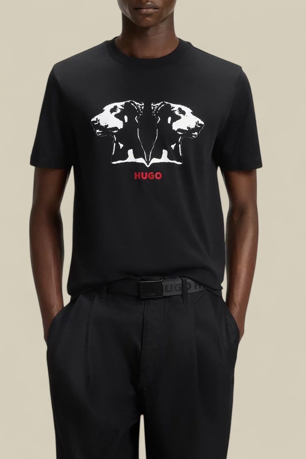 תמונת דוגמן קידמית של חולצת טי