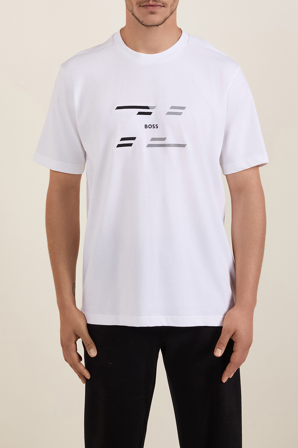 תמונת דוגמן קידמית של חולצת טי