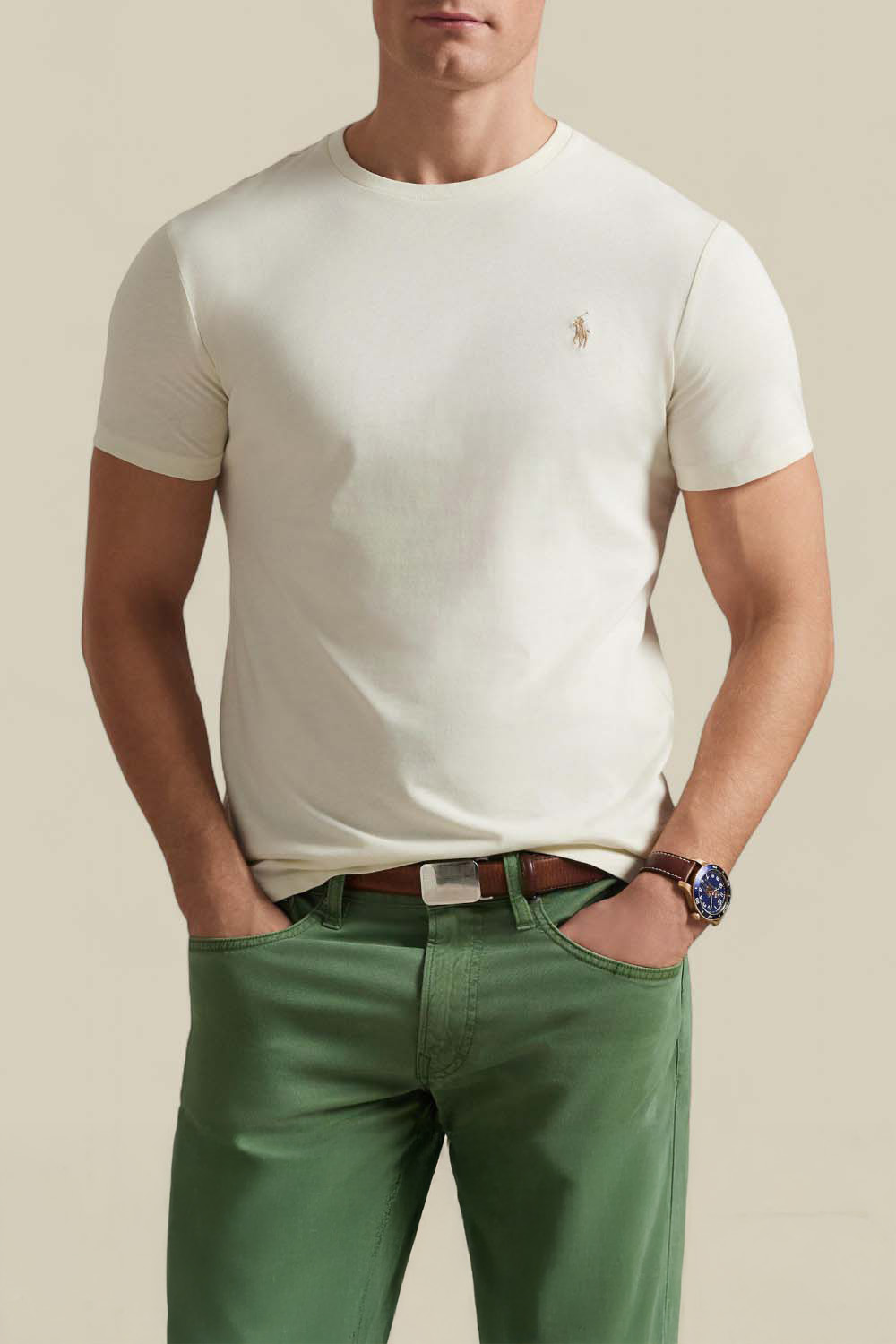 תמונת דוגמן קידמית של חולצת טי מכותנה