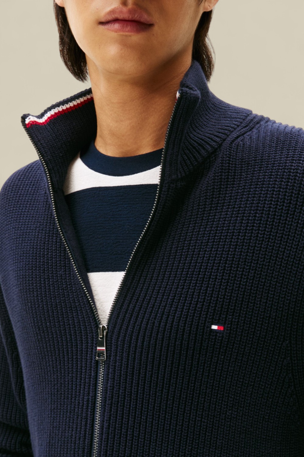 תמונת תקריב דוגמן של קרדיגן ריב